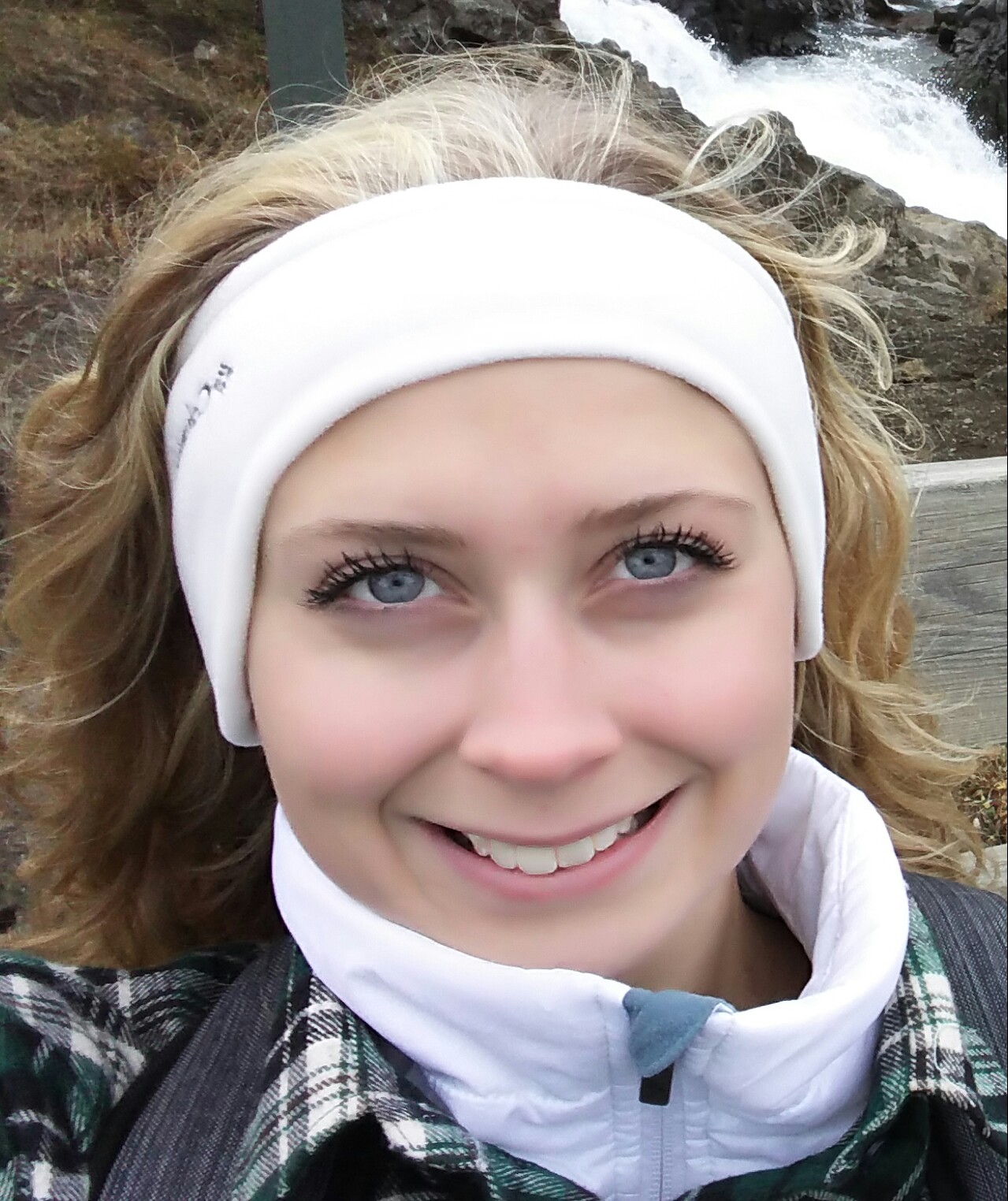 samanthascarfe.jpg samanthascarfe.jpg